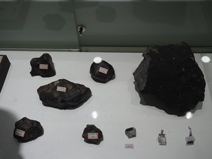 中国　吉林省　吉林市　博物館　隕石